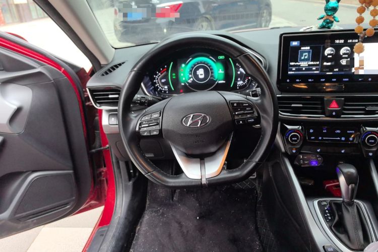 Used Hyundai Lafesta 2019 280TGDi Smart Speed Version China VI Standard Steering Wheel