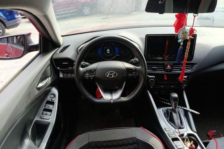 Used Hyundai Lafesta 2019 280TGDi Smart Speed Version China VI Standard Steering Wheel