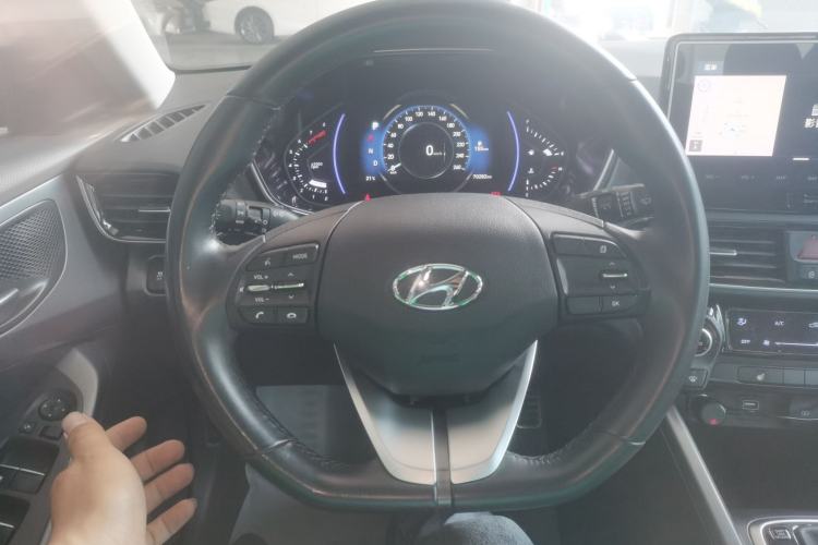 Used Hyundai Lafesta 2019 280TGDi Smart Speed Version China VI Standard Steering Wheel
