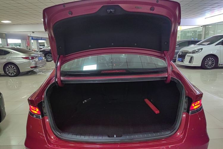 Used Hyundai Lafesta 2019 280TGDi Sport Edition China VI Trunk