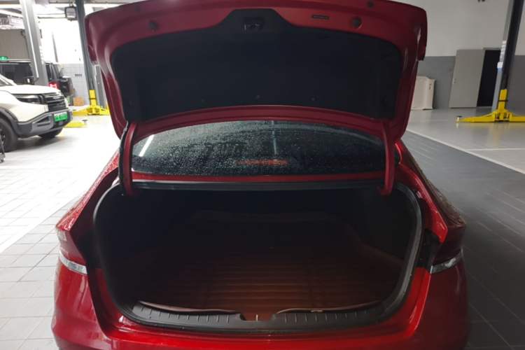 Used Hyundai Lafesta 2019 280TGDi Smart Speed Version China V Standard Trunk