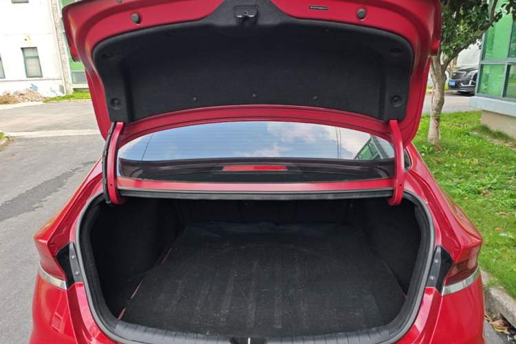 Used Hyundai Lafesta 2019 280TGDi Sport Edition China VI Trunk