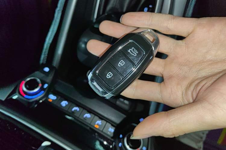 Used Hyundai Lafesta 2019 280TGDi Sport Edition China VI Vehicle Key