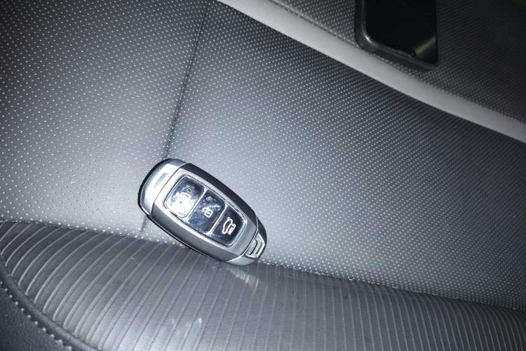 Used Hyundai Lafesta 2019 280TGDi Smart Speed Version China VI Standard Vehicle Key