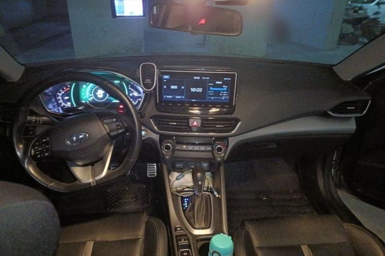 Used Hyundai Lafesta 2019 280TGDi Sport Edition China VI Center Console