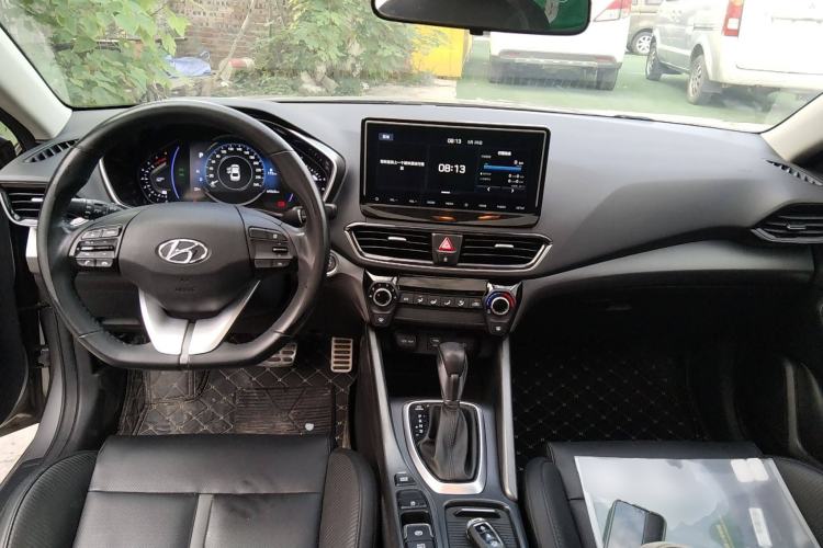 Used Hyundai Lafesta 2019 280TGDi Sport Edition China VI Center Console