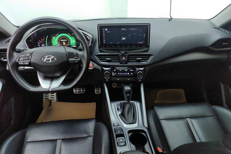 Used Hyundai Lafesta 2019 280TGDi Smart Speed Version China VI Standard Center Console