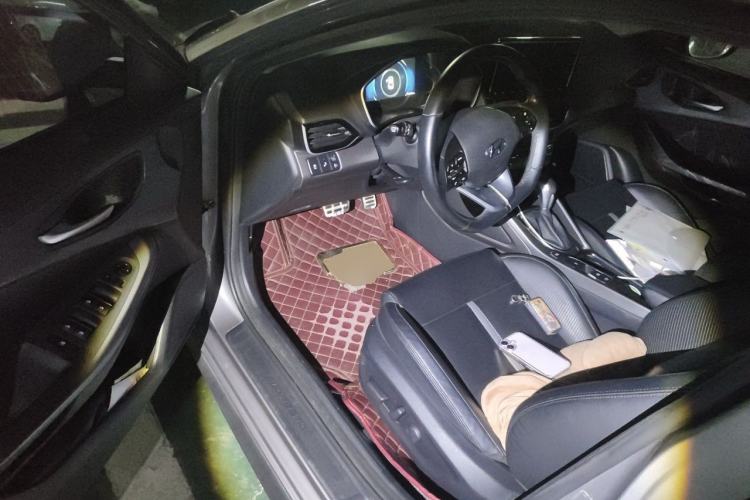 Used Hyundai Lafesta 2019 280TGDi Smart Speed Version China VI Standard Driver Seat