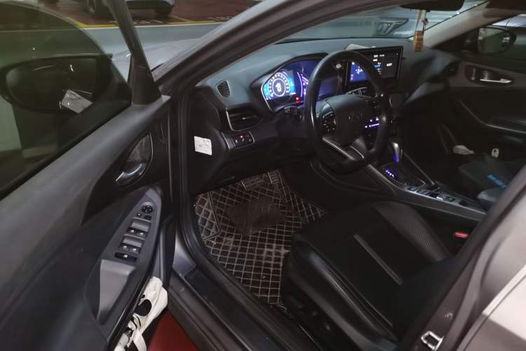 Used Hyundai Lafesta 2019 280TGDi Smart Speed Version China V Standard Driver Seat
