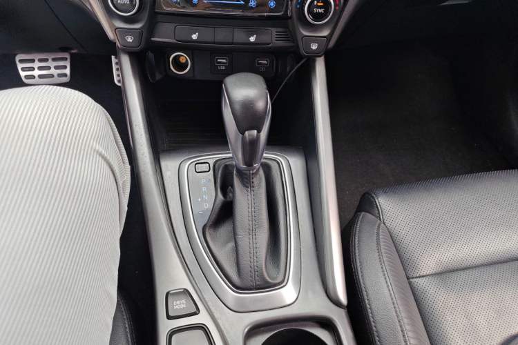 Used Hyundai Lafesta 2019 280TGDi Smart Speed Version China V Standard Gear Lever