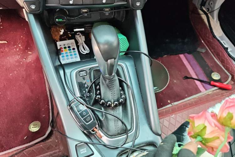 Used Hyundai Lafesta 2019 280TGDi Smart Speed Version China VI Standard Gear Lever