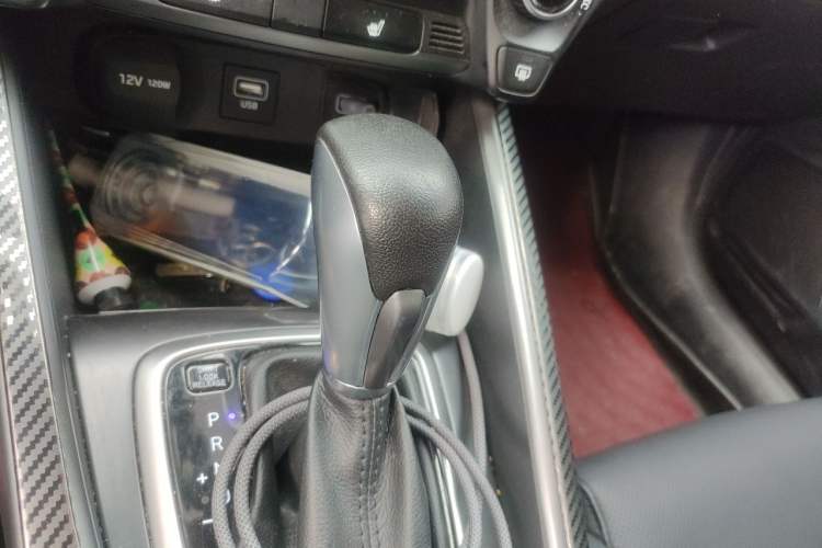 Used Hyundai Lafesta 2019 280TGDi Smart Speed Version China V Standard Gear Lever