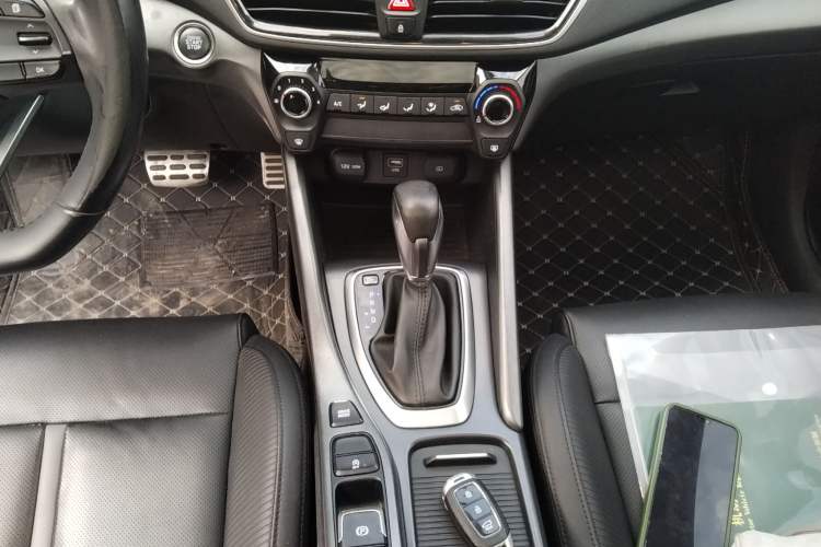 Used Hyundai Lafesta 2019 280TGDi Sport Edition China VI Gear Lever