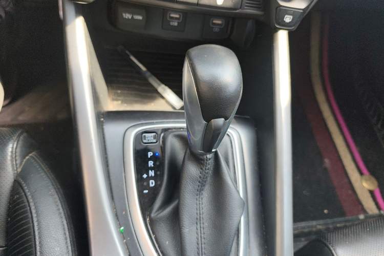 Used Hyundai Lafesta 2019 280TGDi Smart Speed Version China V Standard Gear Lever