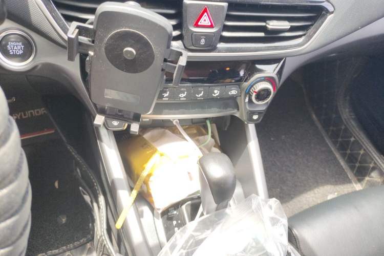 Used Hyundai Lafesta 2019 280TGDi Sport Edition China VI Gear Lever
