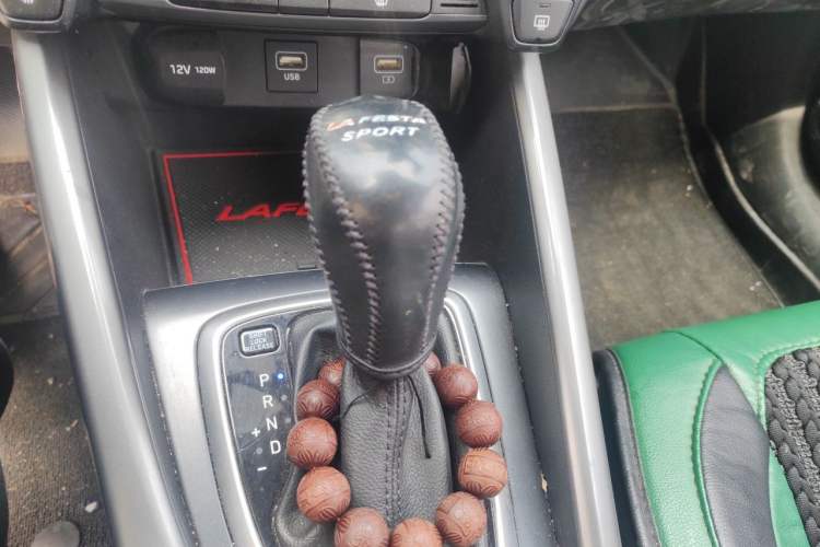 Used Hyundai Lafesta 2019 280TGDi Smart Speed Version China V Standard Gear Lever