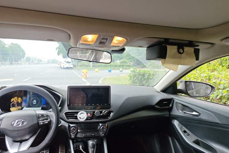 Used Hyundai Lafesta 2019 280TGDi Smart Speed Version China VI Standard Headliner