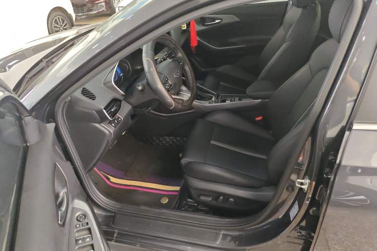 Used Hyundai Lafesta 2019 280TGDi Smart Speed Version China VI Standard Interior 2