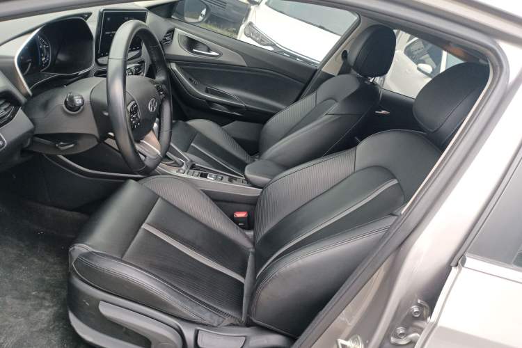 Used Hyundai Lafesta 2019 280TGDi Sport Edition China VI Left Front Seat