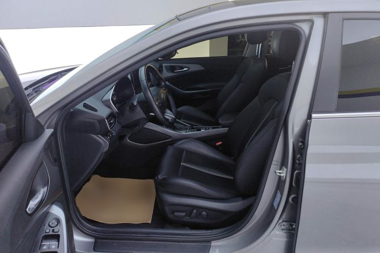 Used Hyundai Lafesta 2019 280TGDi Smart Speed Version China VI Standard Left Front Seat