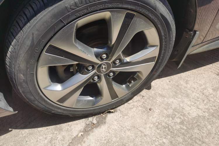 Used Hyundai Lafesta 2019 280TGDi Sport Edition China VI Left Front Wheel Hub