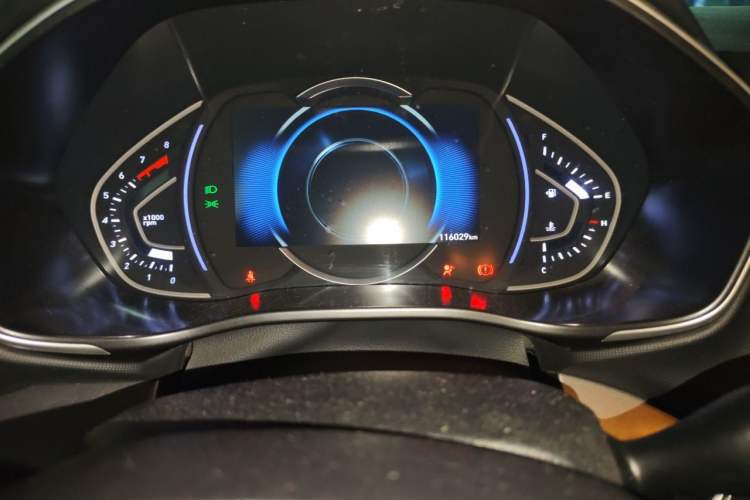 Used Hyundai Lafesta 2019 280TGDi Smart Speed Version China V Standard Odometer Close Up