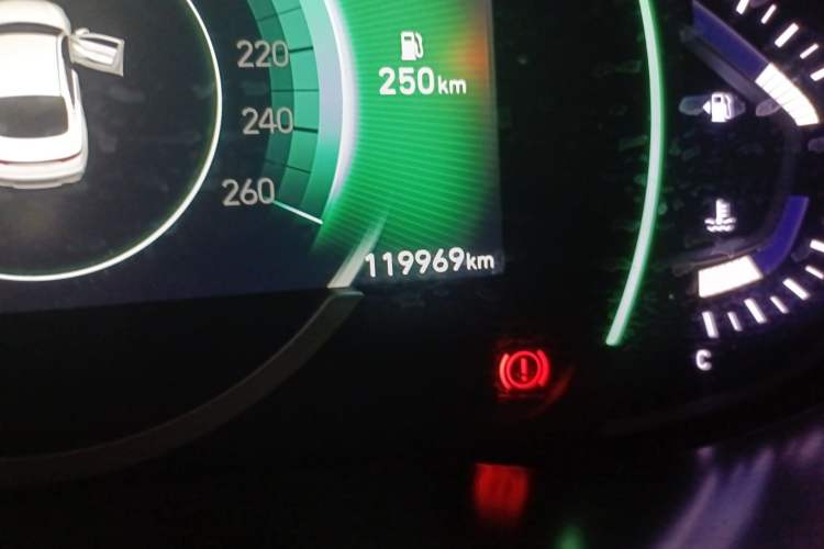 Used Hyundai Lafesta 2019 280TGDi Sport Edition China VI Odometer Close Up