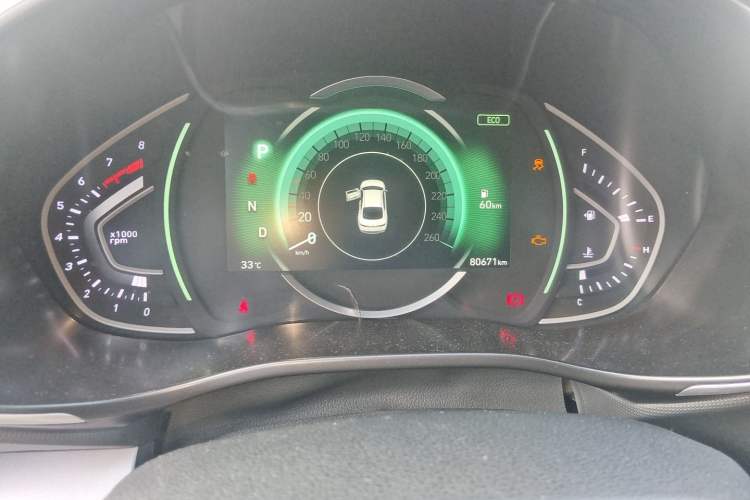 Used Hyundai Lafesta 2019 280TGDi Smart Edition China VI Standard Odometer Close Up