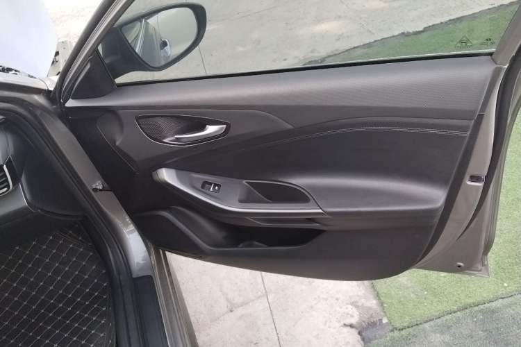Used Hyundai Lafesta 2019 280TGDi Sport Edition China VI Right Front Door Interior