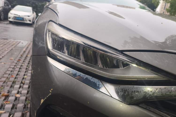 Used Hyundai Lafesta 2019 280TGDi Smart Speed Version China V Standard Right Front Headlight
