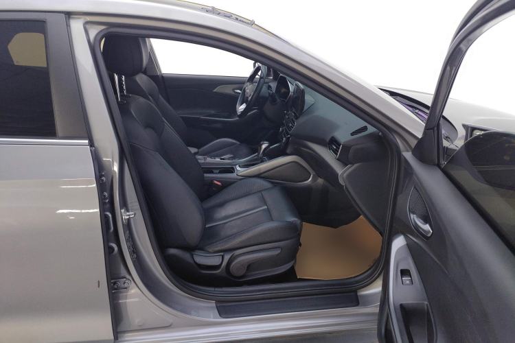 Used Hyundai Lafesta 2019 280TGDi Smart Speed Version China VI Standard Right Front Seat