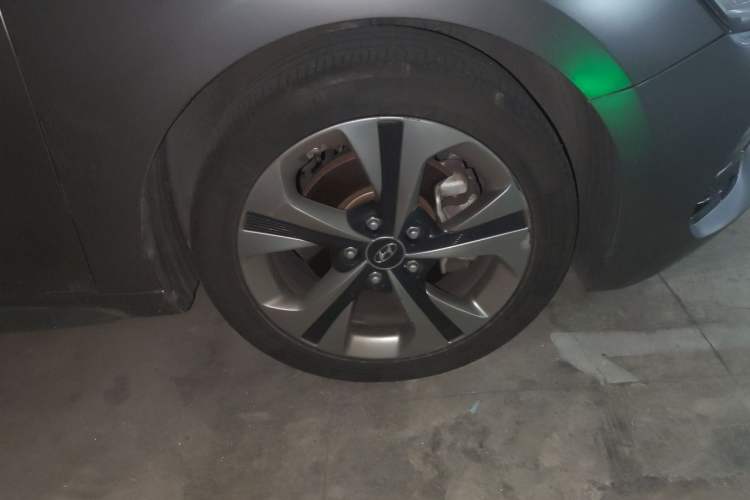 Used Hyundai Lafesta 2019 280TGDi Smart Speed Version China V Standard Right Front Wheel Hub