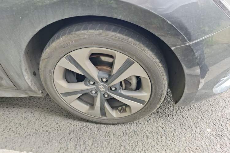 Used Hyundai Lafesta 2019 280TGDi Smart Speed Version China VI Standard Right Front Wheel Hub