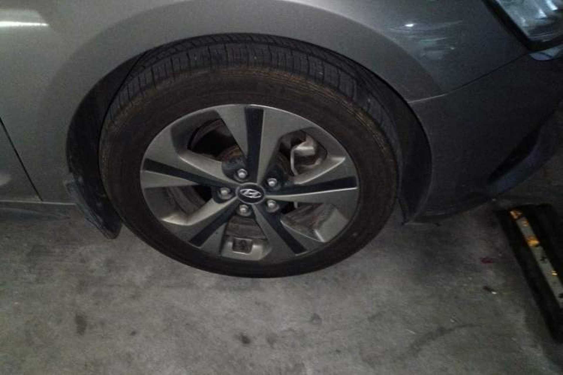Used Hyundai Lafesta 2019 280TGDi Sport Edition China VI Right Front Wheel Hub