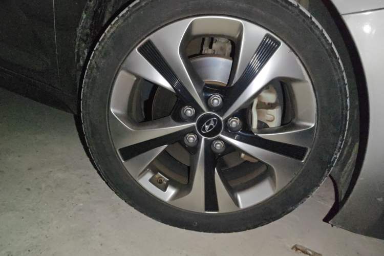 Used Hyundai Lafesta 2019 280TGDi Sport Edition China VI Right Front Wheel Hub