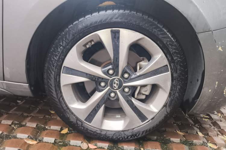 Used Hyundai Lafesta 2019 280TGDi Smart Speed Version China V Standard Right Front Wheel Hub