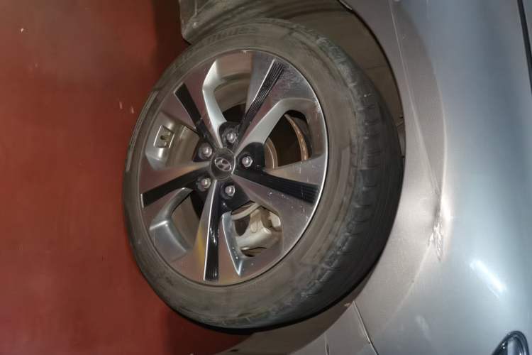 Used Hyundai Lafesta 2019 280TGDi Smart Speed Version China V Standard Right Front Wheel Hub