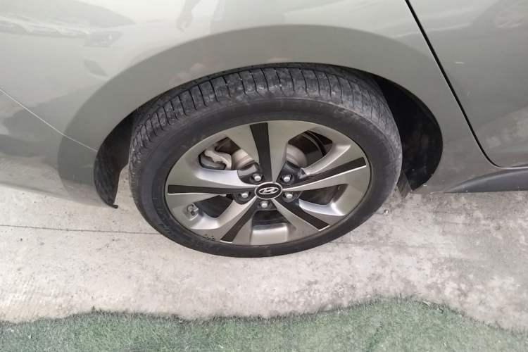 Used Hyundai Lafesta 2019 280TGDi Sport Edition China VI Right Rear Wheel Hub