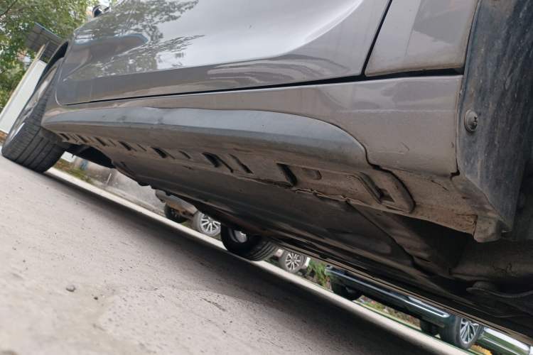 Used Hyundai Lafesta 2019 280TGDi Sport Edition China VI Right Side Sill