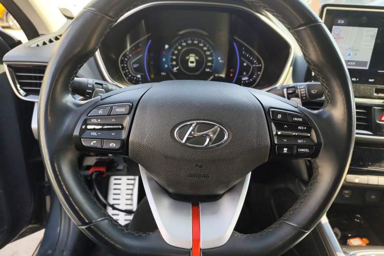 Used Hyundai Lafesta 2019 280TGDi Smart Speed Version China VI Standard Steering Wheel