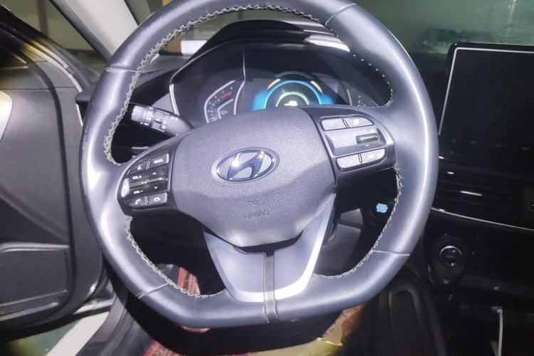 Used Hyundai Lafesta 2019 280TGDi Smart Speed Version China VI Standard Steering Wheel