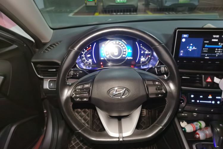Used Hyundai Lafesta 2019 280TGDi Smart Speed Version China V Standard Steering Wheel