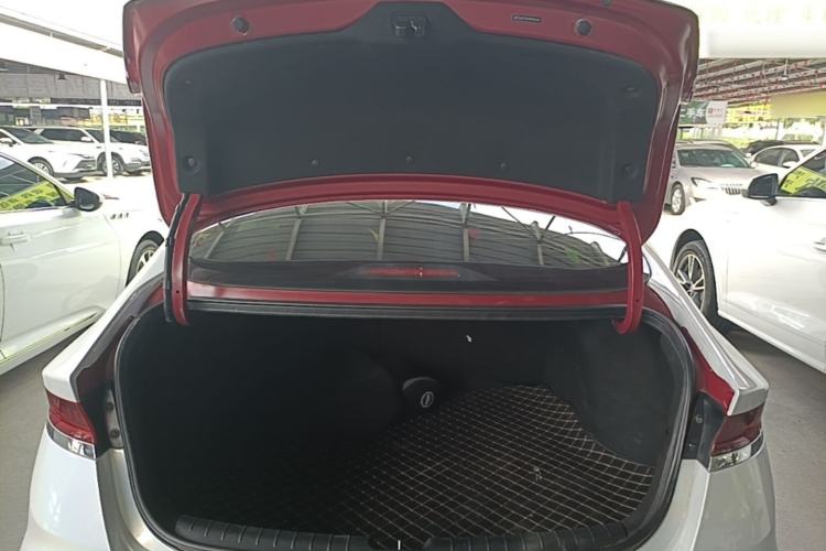 Used Hyundai Lafesta 2019 280TGDi Smart Speed Version China V Standard Trunk