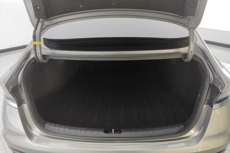 Used Hyundai Lafesta 2019 280TGDi Smart Speed Version China VI Standard Trunk