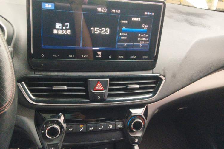 Used Hyundai Lafesta 2019 280TGDi Sport Edition China V Standard Audio And AC Panel