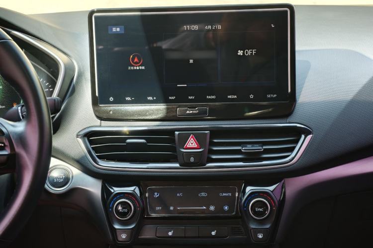 Used Hyundai Lafesta 2019 280TGDi Smart Speed Version China V Standard Audio And AC Panel