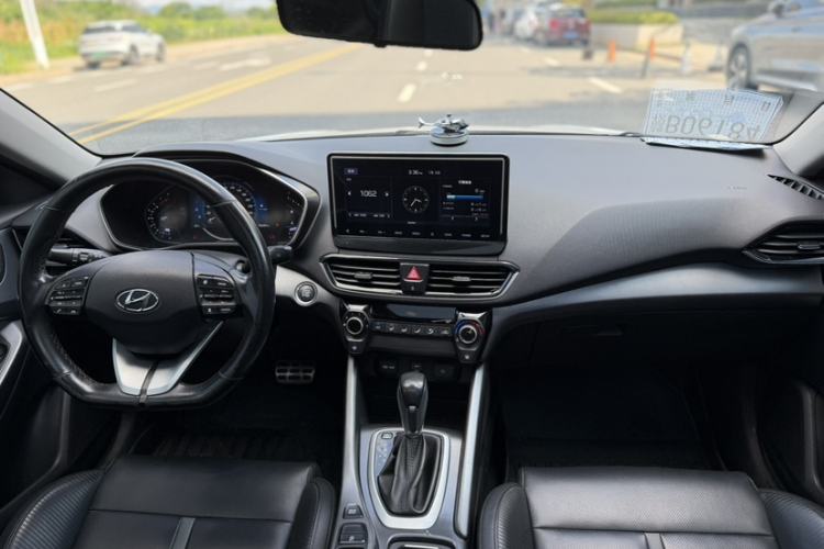 Used Hyundai Lafesta 2019 280TGDi Sport Edition China VI Audio And AC Panel