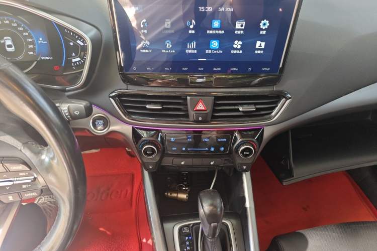 Used Hyundai Lafesta 2019 280TGDi Smart Edition China VI Standard Audio And AC Panel