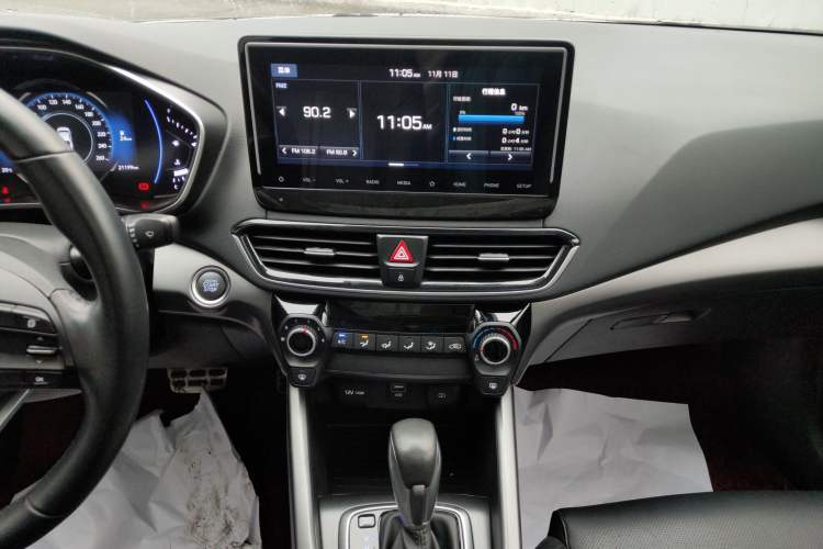 Used Hyundai Lafesta 2019 280TGDi Sport Edition China V Standard Audio And AC Panel