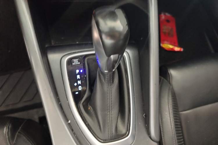 Used Hyundai Lafesta 2019 280TGDi Smart Speed Version China VI Standard Audio And AC Panel